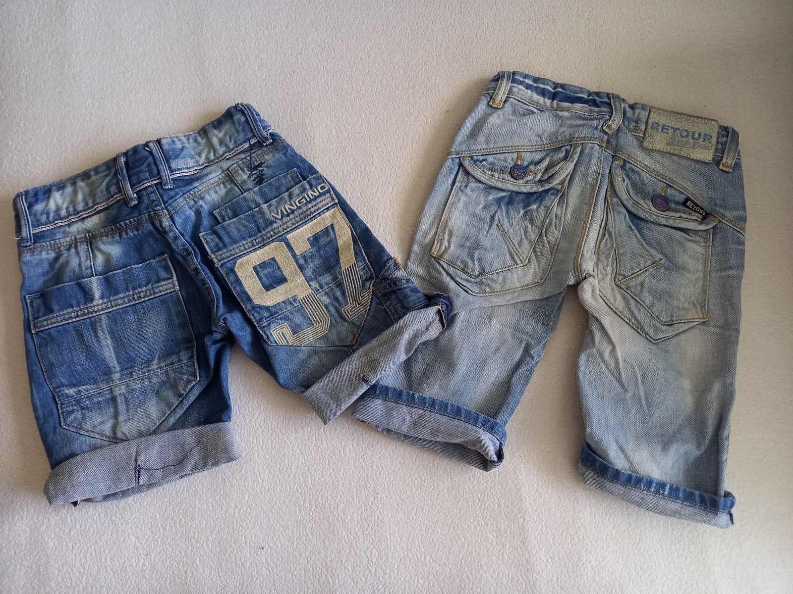 2 jongens korte broeken maat 110-116, Ophalen of Verzenden, Zo goed als nieuw, Jongen, Broek