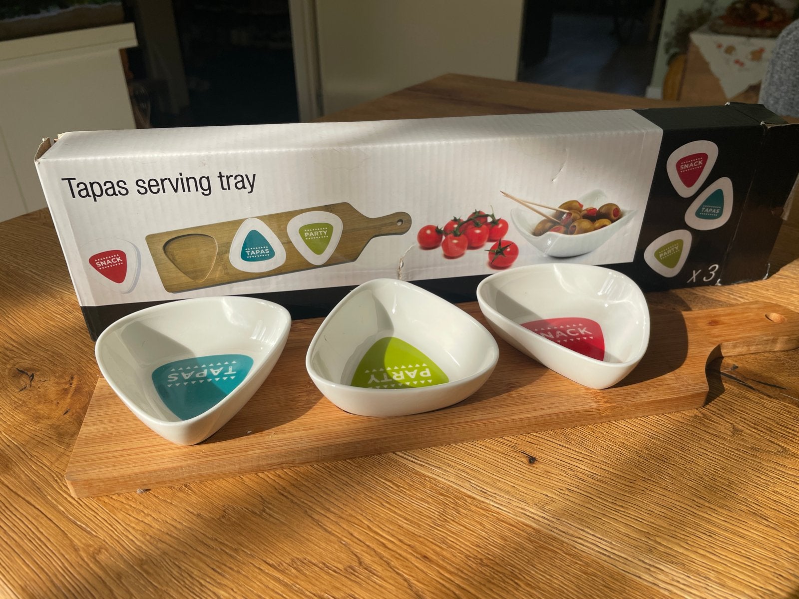 Tapas serveerplank met 3 schaaltjes - Nieuw in doos, Ophalen, Hout, Snij-/serveerplank, Nieuw