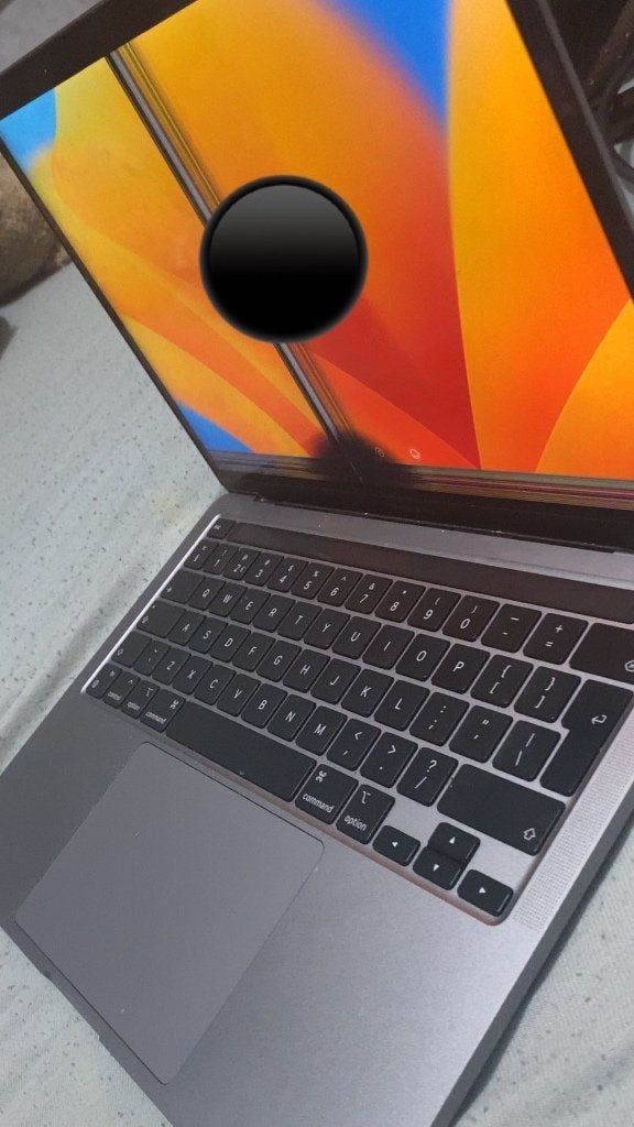 MacBook Pro met barst in scherm, Computers en Software, MacBook Pro, Gebruikt, 256 GB, 2 tot 3 Ghz
