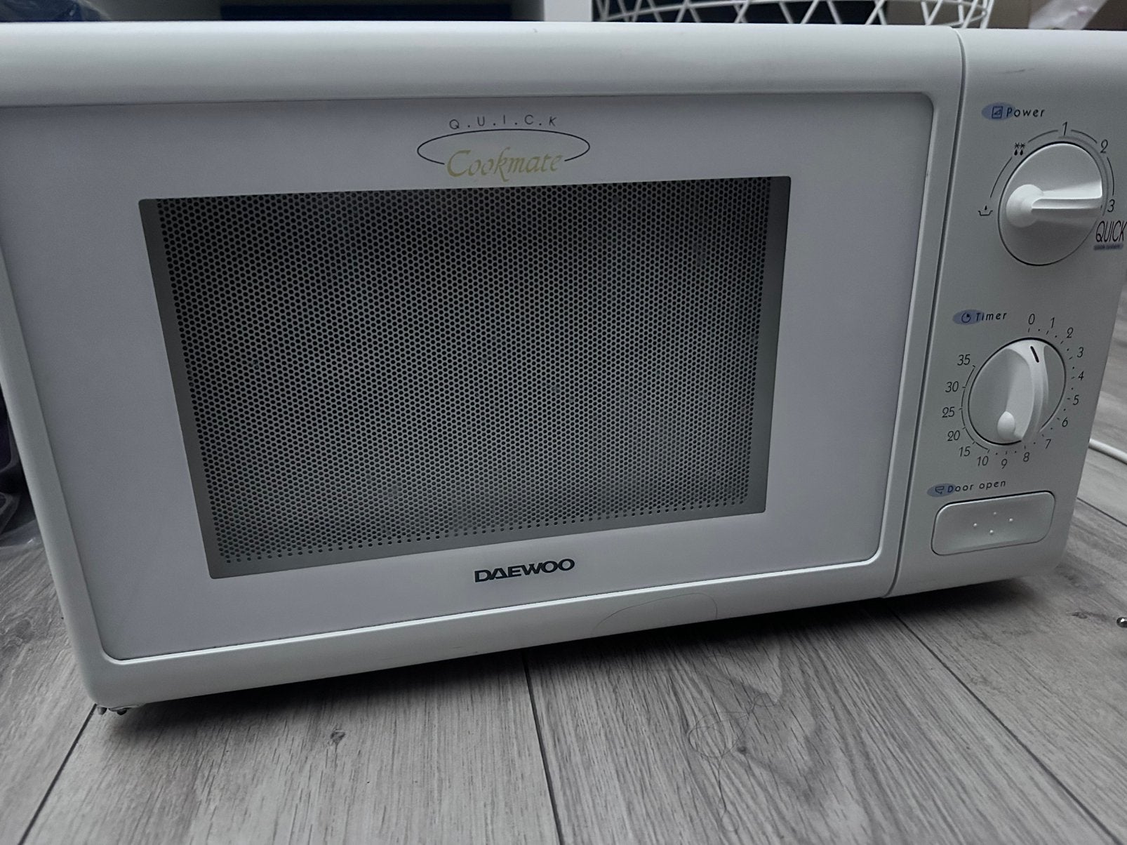 Daewoo Microwave, Witgoed en Apparatuur, Magnetrons, Ophalen, Gebruikt