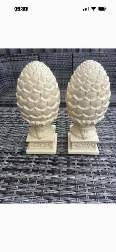 2 mooie eikels, Ophalen of Verzenden
