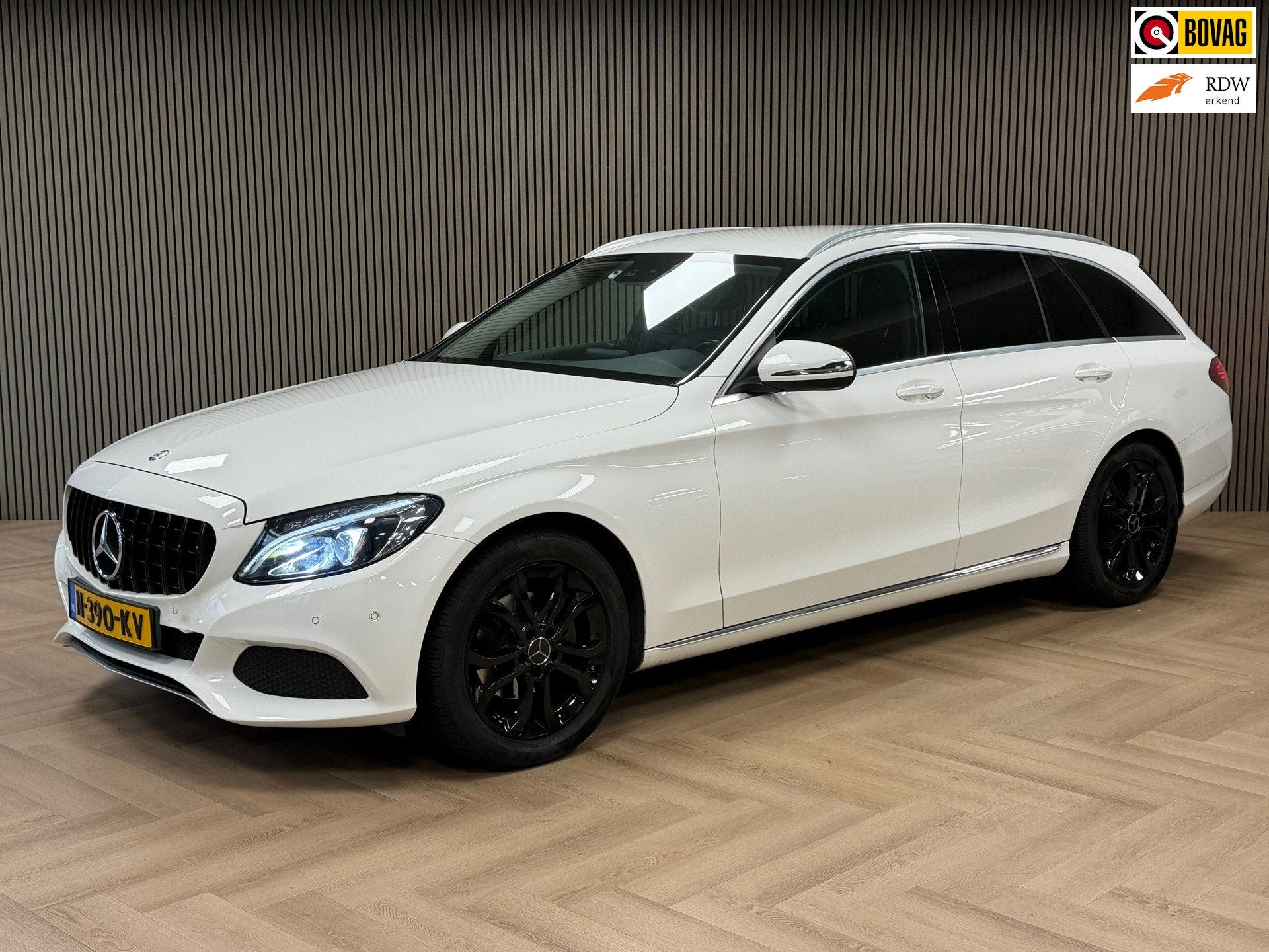 Mercedes-Benz C-klasse Estate 180 Ambition AUTOMAAT NAVIGATI, Auto's, Achterwielaandrijving, Euro 6, Met garantie (alle), Leder en Stof