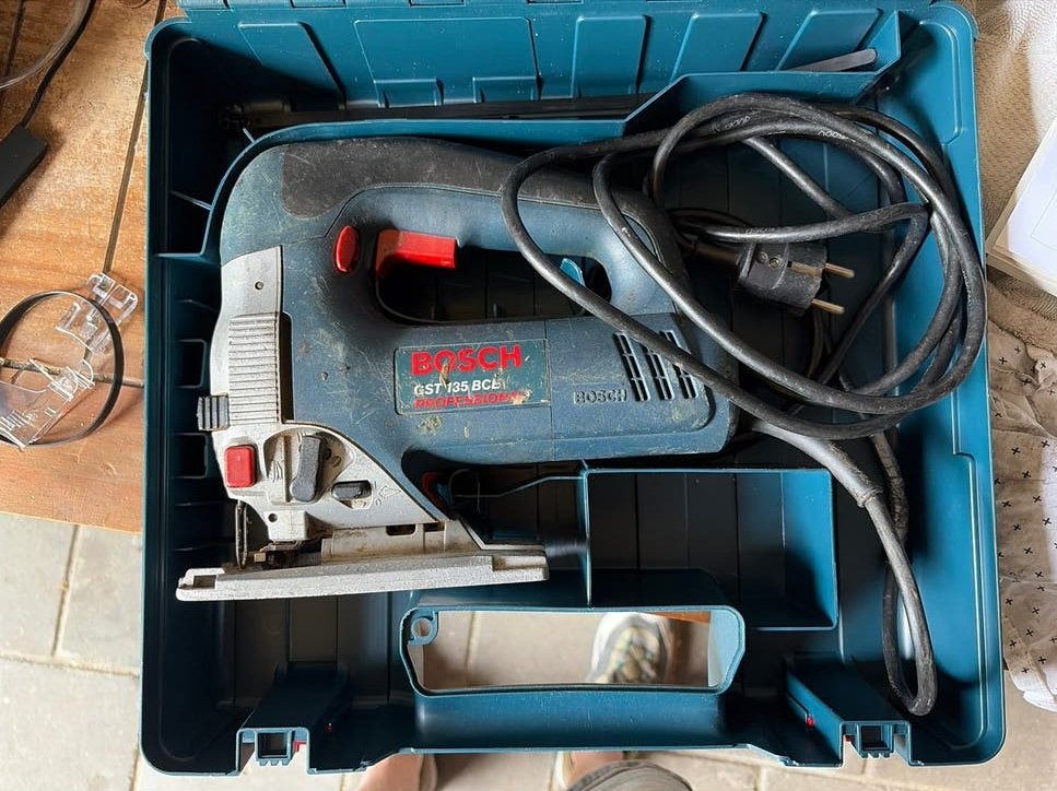 Bosch  prGST 135 BCE Decoupeerzaag - Professionele Kwaliteit, Ophalen, Gebruikt, 600 tot 1200 watt, Decoupeerzaag