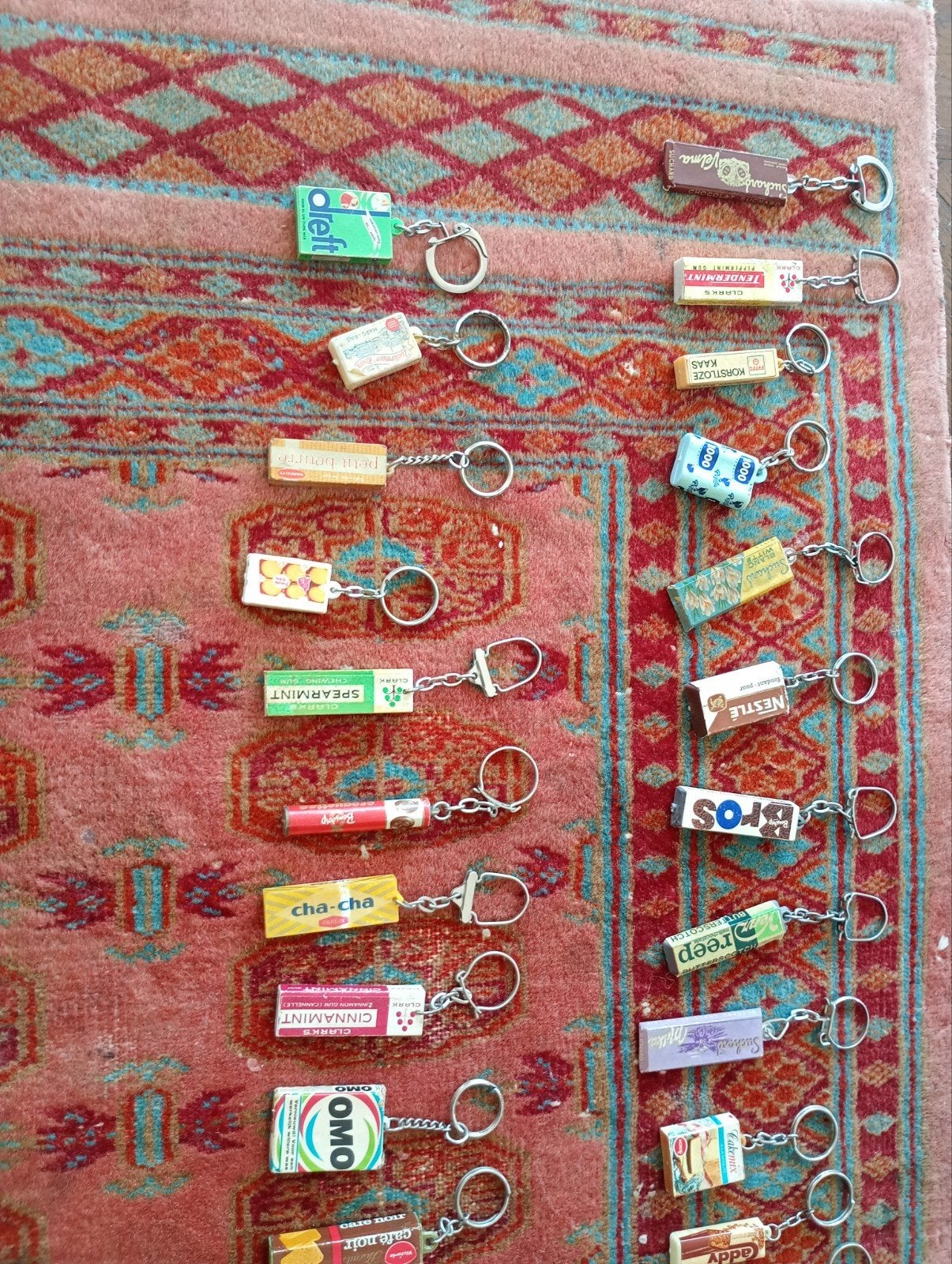 retro sleutel hangers 80 stuks, Verzamelen, Verzenden, Overige typen