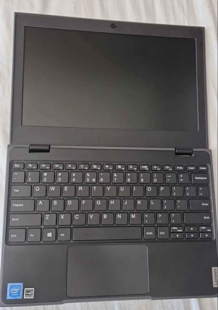 Lenovo 100e (2e gen) laptop, Computers en Software, Windows Laptops, Met videokaart, Qwerty, Ophalen of Verzenden, Zo goed als nieuw