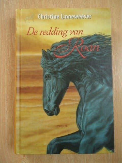 De redding van Roan, Christine Linneweever, gouden paarden, Ophalen of Verzenden, Zo goed als nieuw, Fictie algemeen