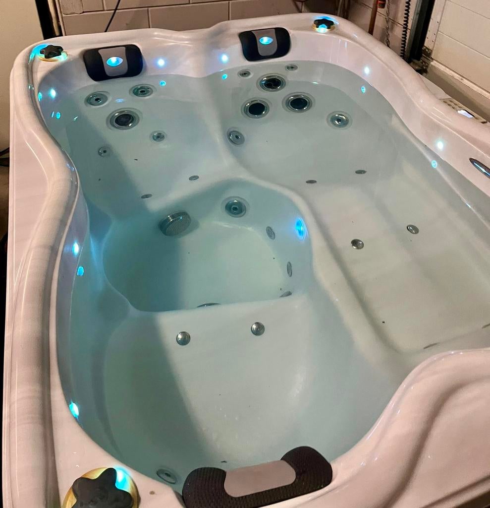 Populaire 3 pers Passion Spa Renew incl Plaatsing & Garantie, Ophalen, Zo goed als nieuw