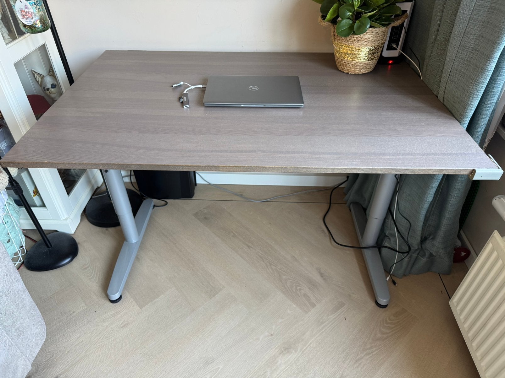 Ikea bureau, Ophalen, Gebruikt, 120 cm, In hoogte verstelbaar