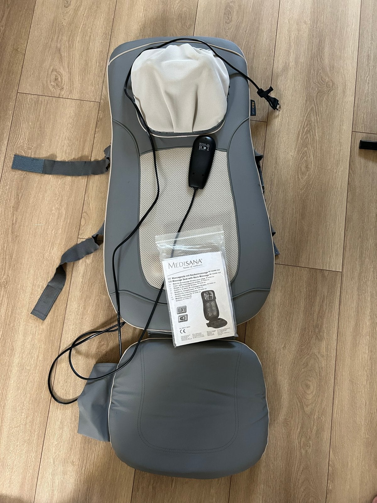 Medisana 820mc Shiatsu Massagekussen met Nekmassage, Ophalen, Zo goed als nieuw, Massagestoel of Kussen