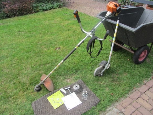 Stihl bosmaaier KM85 - 1,3 PK, Ophalen, Gebruikt, Benzine, Stihl