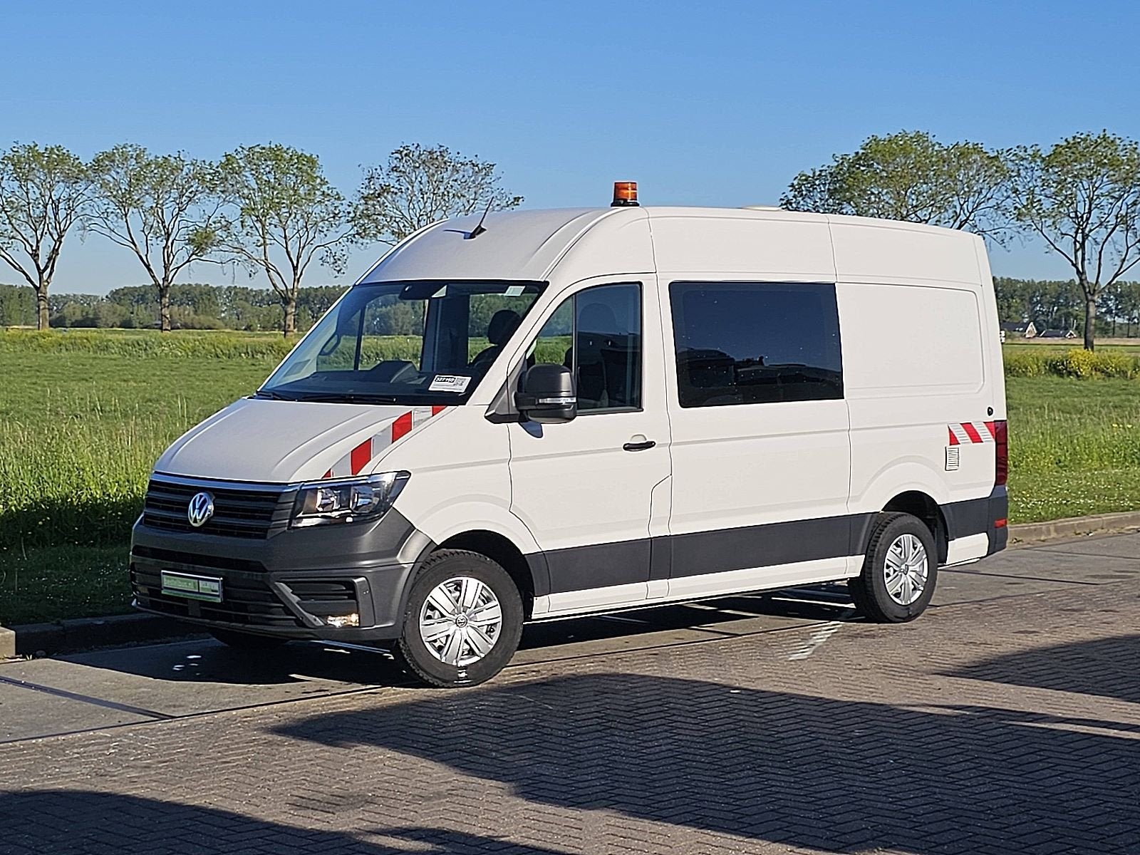 VOLKSWAGEN CRAFTER 2.0 l3h3 navi euro6 ac!, Auto's, Bestelauto's, Stoelverwarming, Gebruikt, Euro 6, Wit