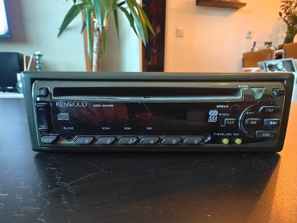 Kenwood radio autoradio kwaliteit KDC-4070R, Auto diversen, Ophalen of Verzenden, Zo goed als nieuw