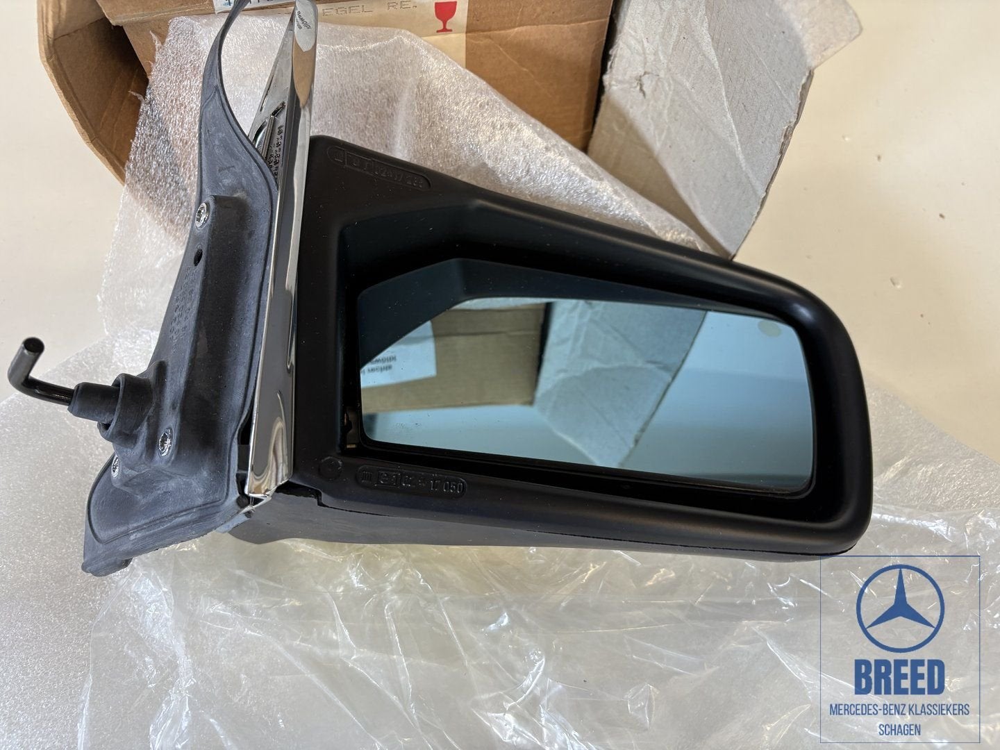 NOS buitenspiegel rechts voor Mercedes-Benz W123 S123, Auto-onderdelen, Spiegels, -, Nieuw, Ophalen of Verzenden, -