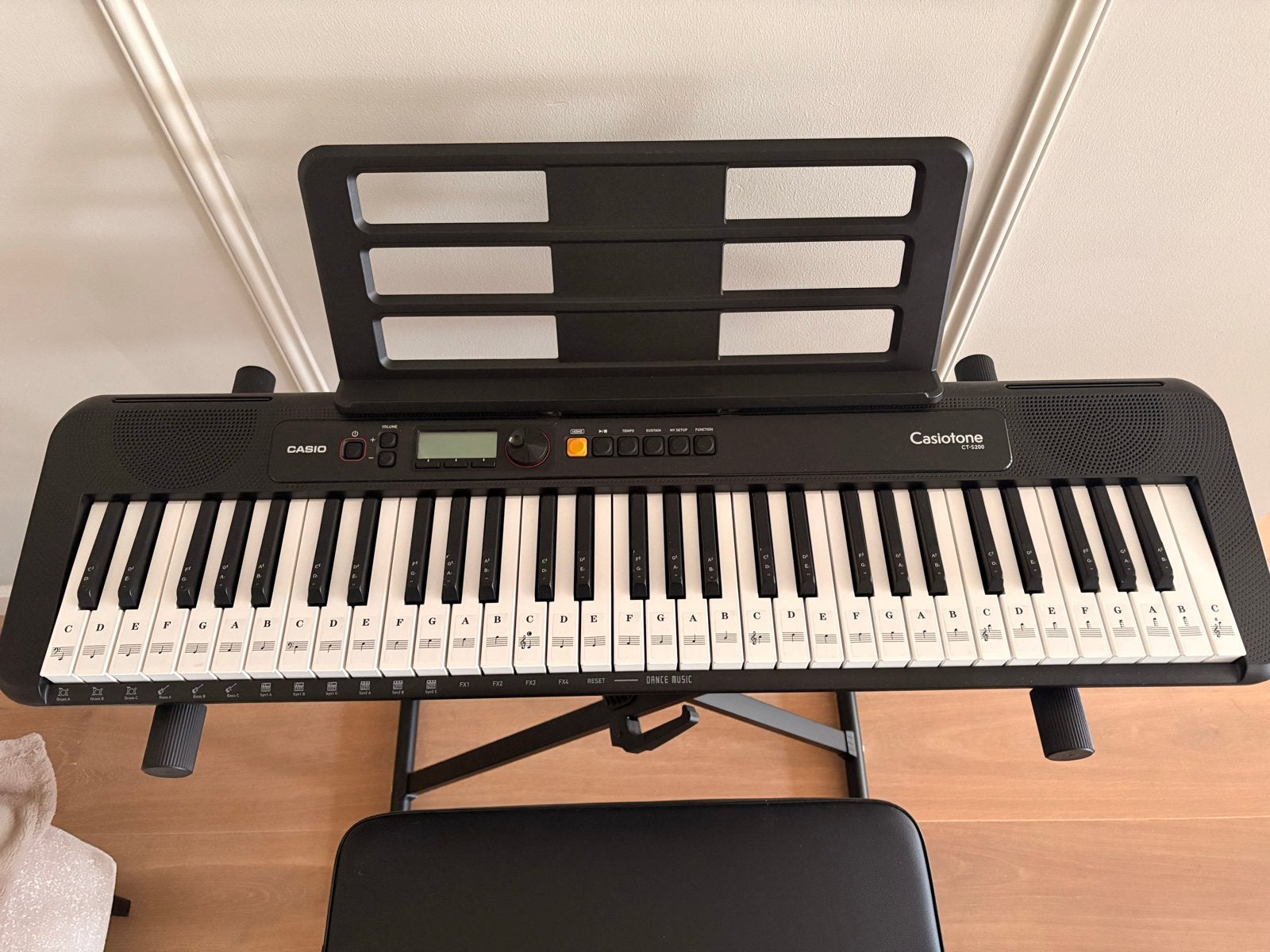 Casio Casiotone CT-200 Keyboard met in hoogte verstelbare kr, Muziek en Instrumenten, Keyboards, Casio, 61 toetsen, Ophalen of Verzenden