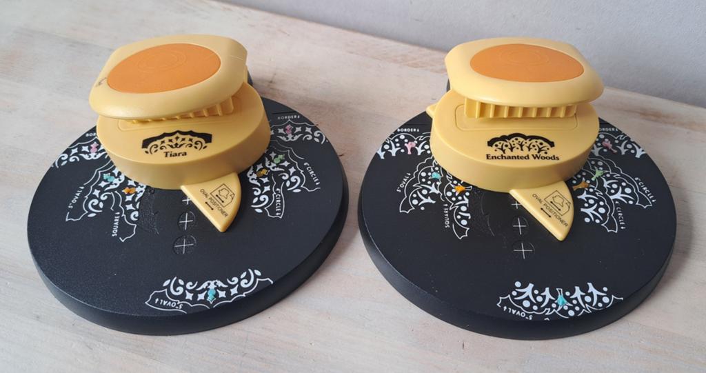 2x EasyCut Craft ponsen, Hobby en Vrije tijd, Ophalen of Verzenden