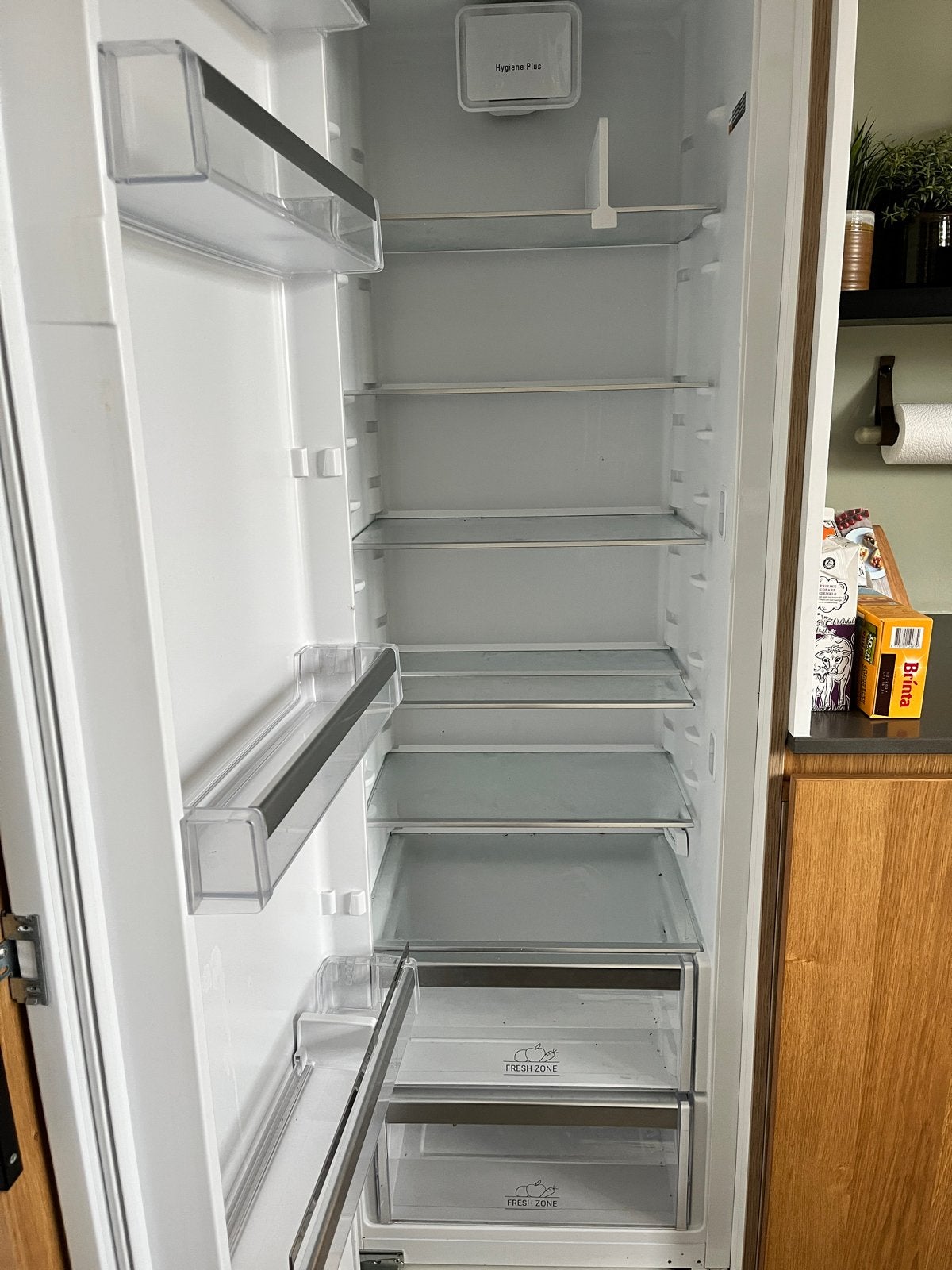 Bauknecht KSI 18VF2 P Inbouw Koelkast - 2021-314 ltr zgan, Witgoed en Apparatuur, Koelkasten en IJskasten, Ophalen, Zonder vriesvak