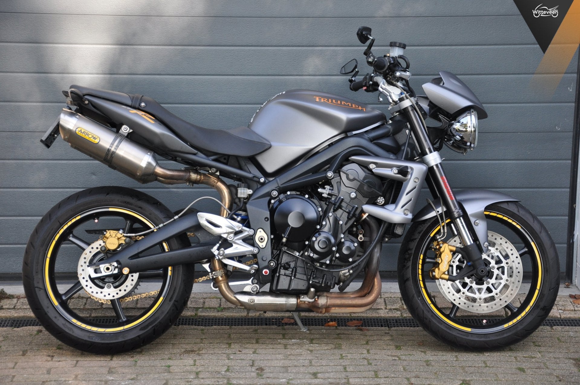 Triumph Street Triple R met Arrow uitlaten, 675 cc, Meer dan 35 kW, Handgeschakeld, Naked bike