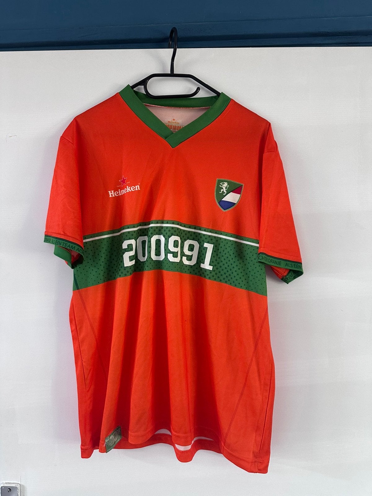 Oranje Heineken shirt, Maat M, Ophalen of Verzenden, Zo goed als nieuw, Shirt