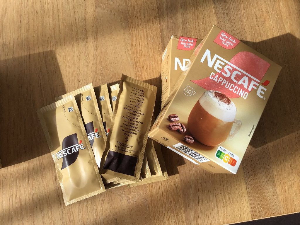 Nescafe oplos cappuchino, Ophalen