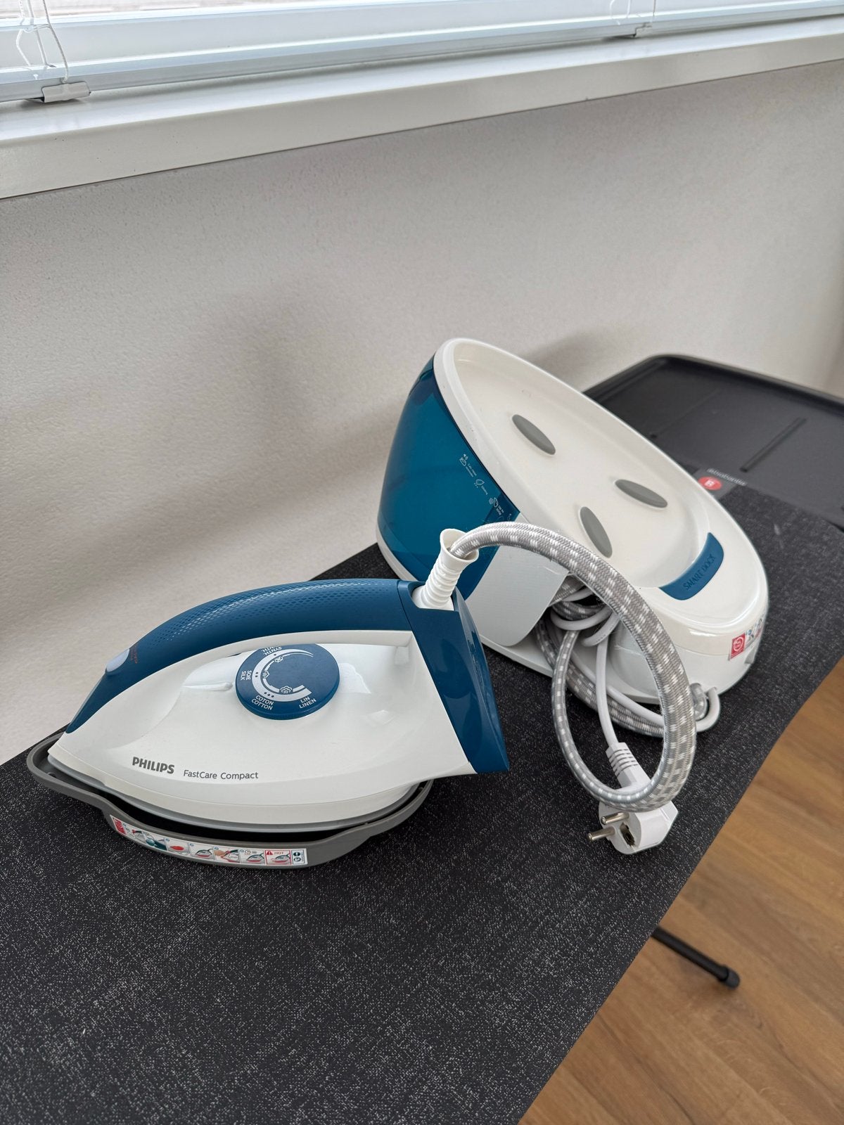Philips FastCare Compact stoomgenerator strijkijzer, Witgoed en Apparatuur, Strijkijzers en Strijkplanken, Ophalen, Zo goed als nieuw