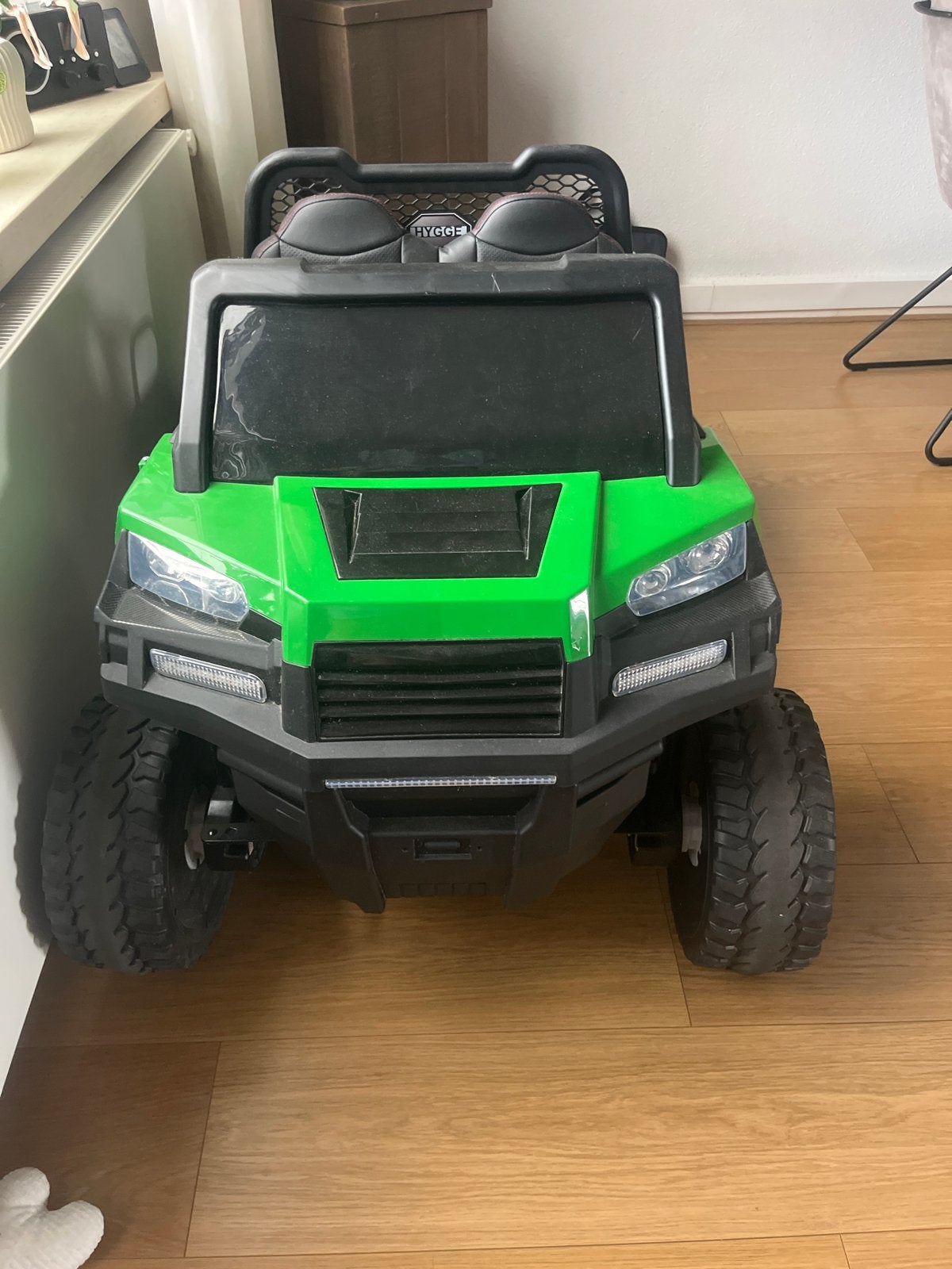 Stoere groene elektrische kinderauto - Hygge, Ophalen of Verzenden, Gebruikt, Overige typen
