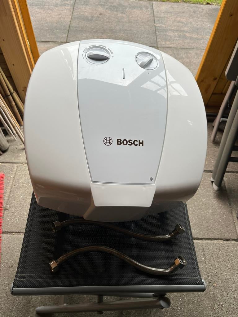 Bosh warmwaterboiler 10 liter, Ophalen, Boiler, Minder dan 20 liter, Minder dan 3 jaar oud