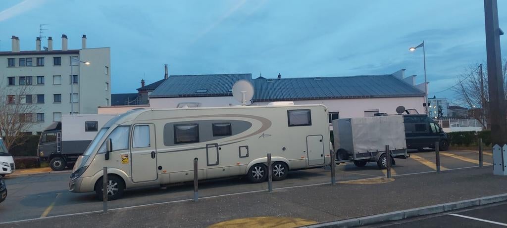 Burstner Aviano I 875, Caravans en Kamperen, Campers, Particulier, tot en met 4, Integraal, Bürstner, Fiat, 8 tot 9 meter, Diesel