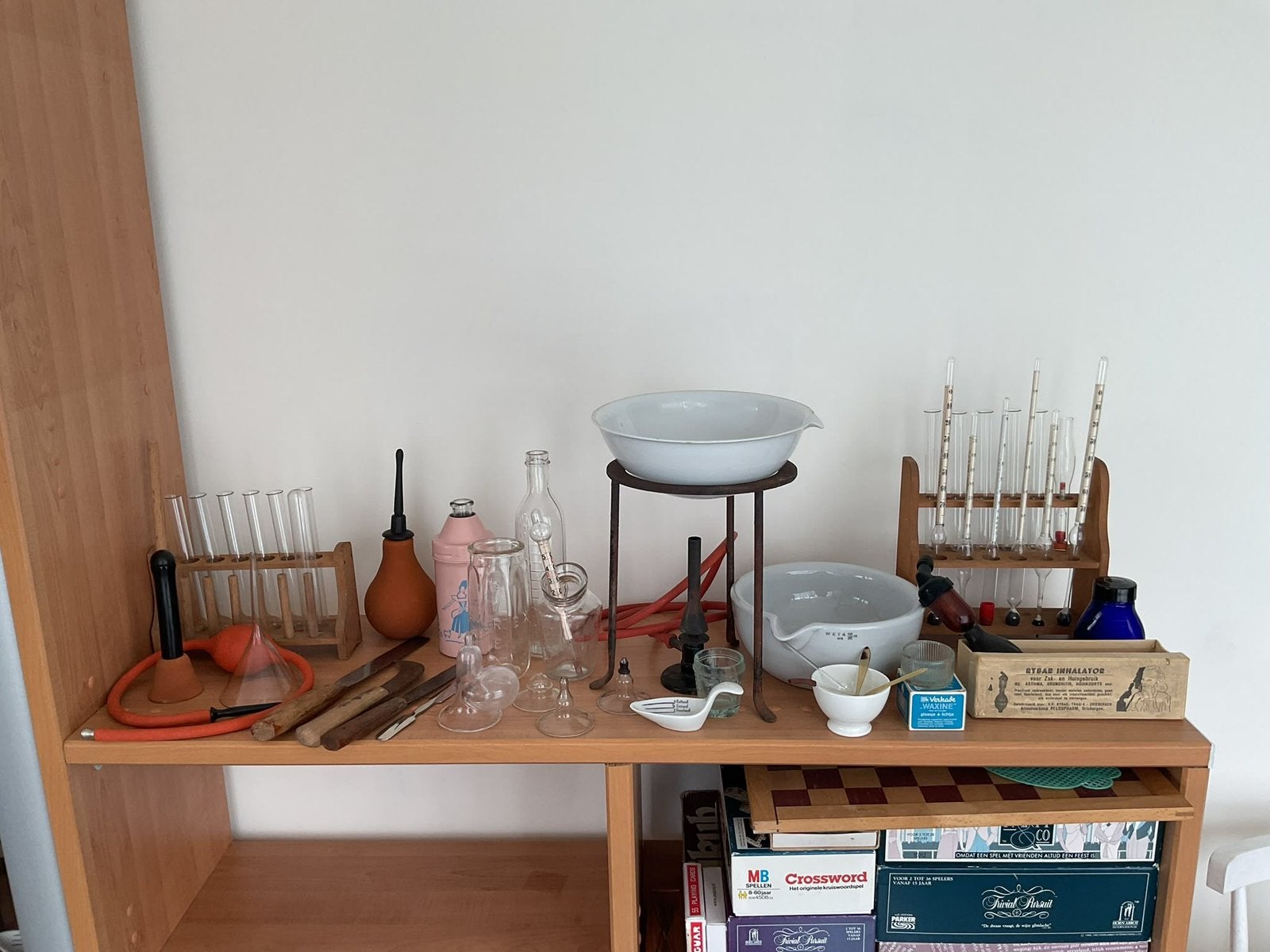 Te koop antieke drogisterij artikelen., Ophalen