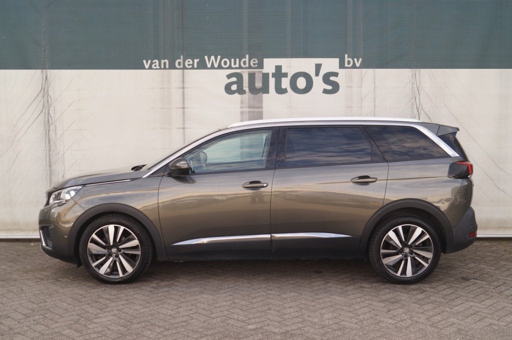 Peugeot 5008 1.2 PureTech Allure 7-persoons -NAVI-ECC-PDC-CR, Auto's, Peugeot, 1280 kg, Gebruikt, Euro 6, 1199 cc