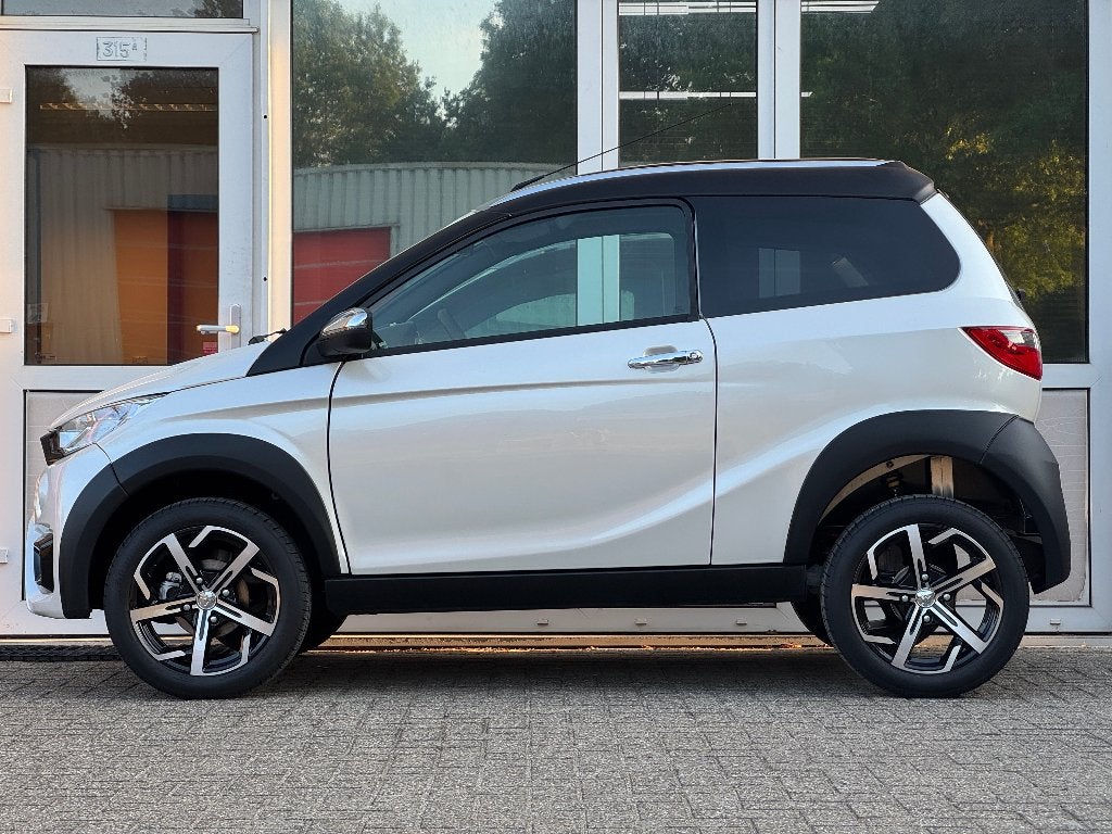 Aixam E-Crossover | BJ 2023 | 2.757 km | Nieuwstaat |, Zo goed als nieuw, 16 km/u of meer, 46 km of meer, Ophalen