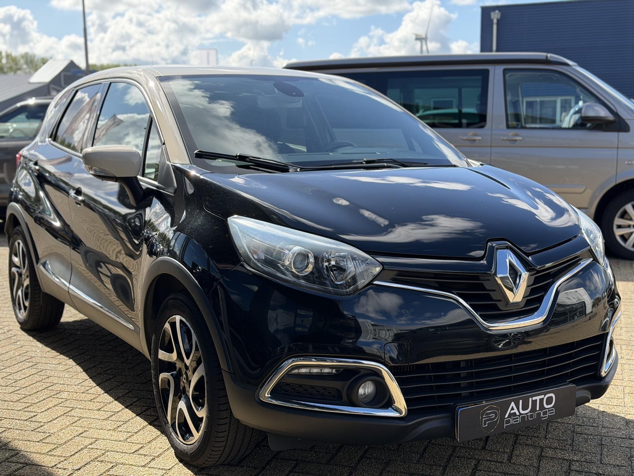 Renault Captur 1.2 TCe Dynamique 120PK | AUTOMAAT | Dealeron, Stof, Euro 6, 4 cilinders, Zwart