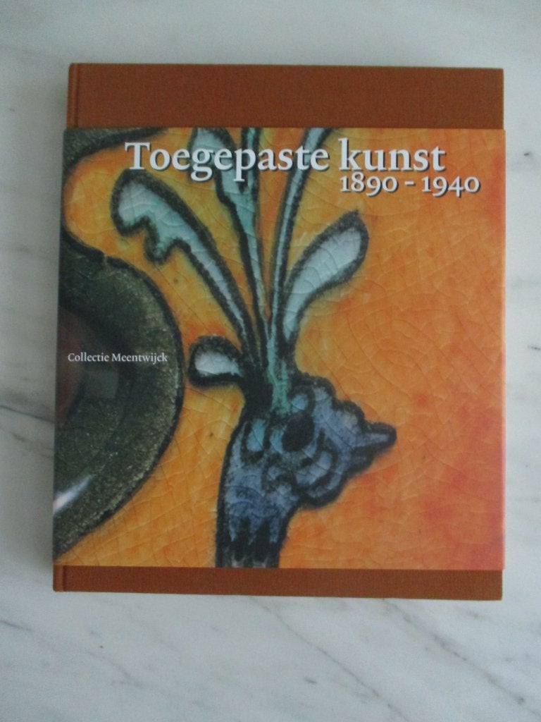 Leven in een verzameling. Toegepaste kunst 1890–1940, Boeken, Frans Leidelmeijer, Ophalen of Verzenden, Zo goed als nieuw, Overige onderwerpen