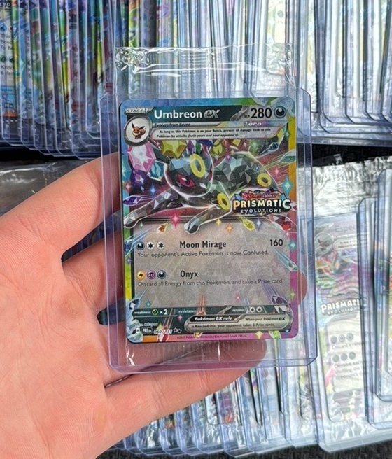 Umbreon sealed promo surprise box, Ophalen of Verzenden, Zo goed als nieuw