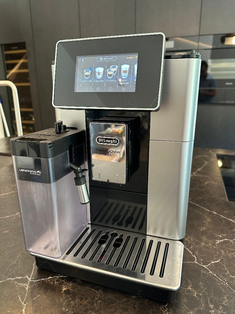 De'Longhi PrimaDonna Soul Koffiemachine volautomatisch, Witgoed en Apparatuur, Koffiezetapparaten, Ophalen, Gemalen koffie, 10 kopjes of meer