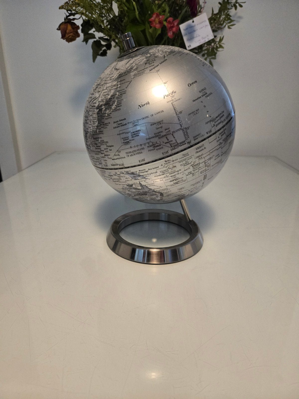 Zilver grijze wereldbol van zware kwaliteit, Ophalen of Verzenden
