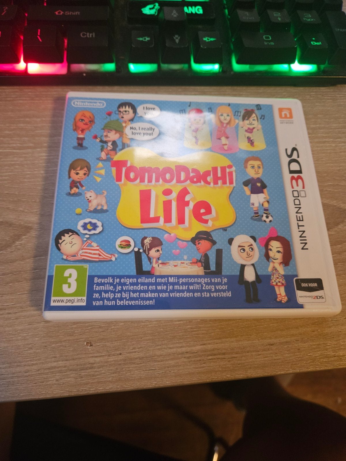 Originele staat Tomodachi Life 3DS, 1 speler, Ophalen of Verzenden, Zo goed als nieuw, Vanaf 3 jaar