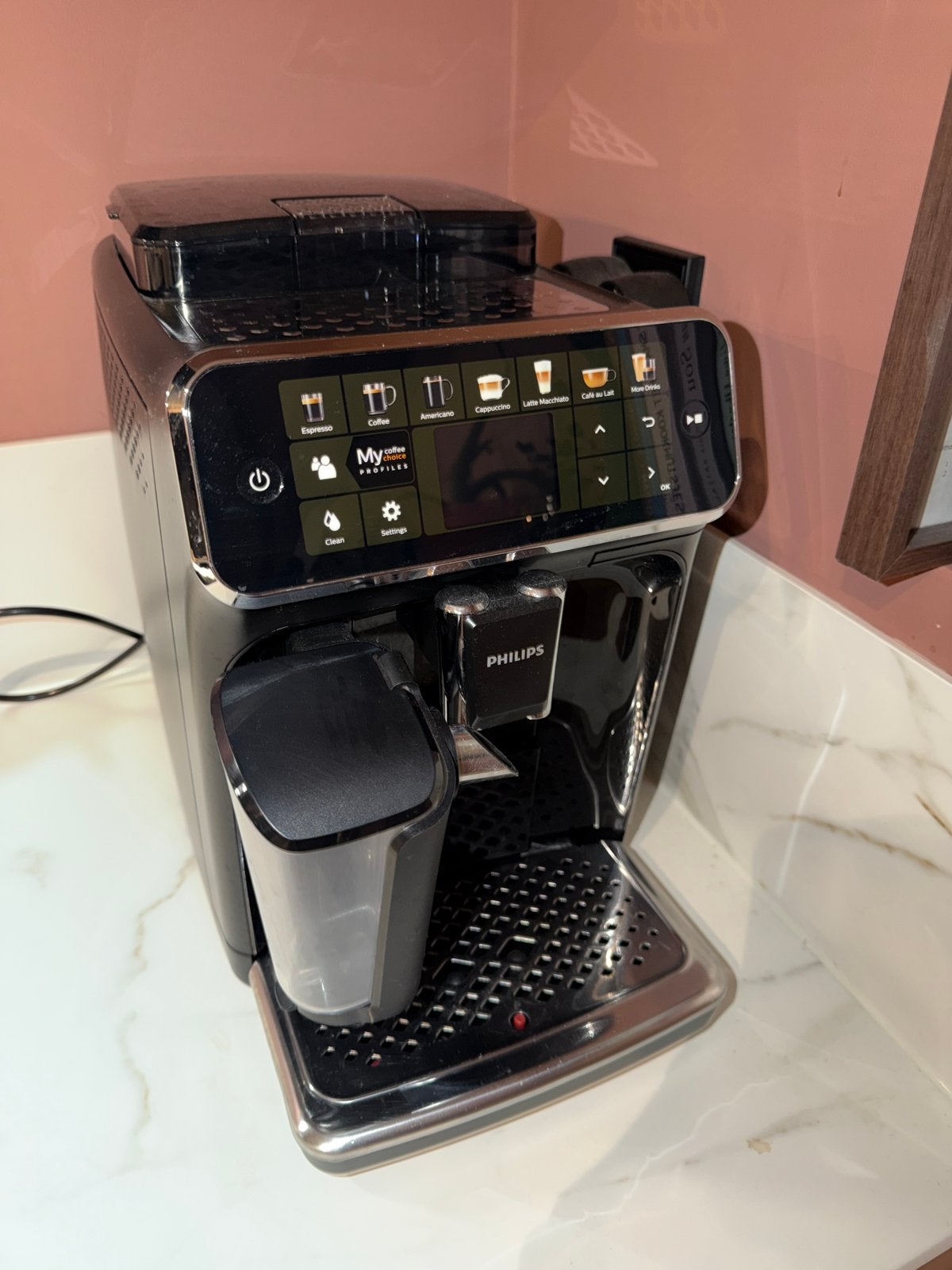 Philips volautomatische espressomachine met melkopschuimer, Witgoed en Apparatuur, Ophalen, Afneembaar waterreservoir, Espresso apparaat
