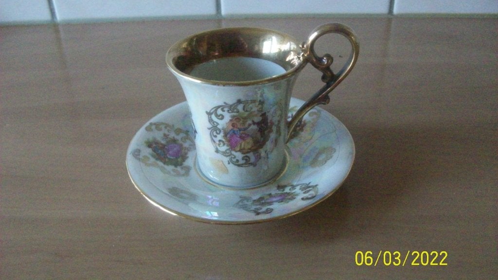 Antiek Kevelaer Bavaria kopje met schotel, goudkleurig, Ophalen of Verzenden