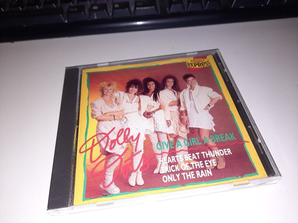 CD Dolly Dots ‎– Give A Girl A Break, Ophalen, Zo goed als nieuw