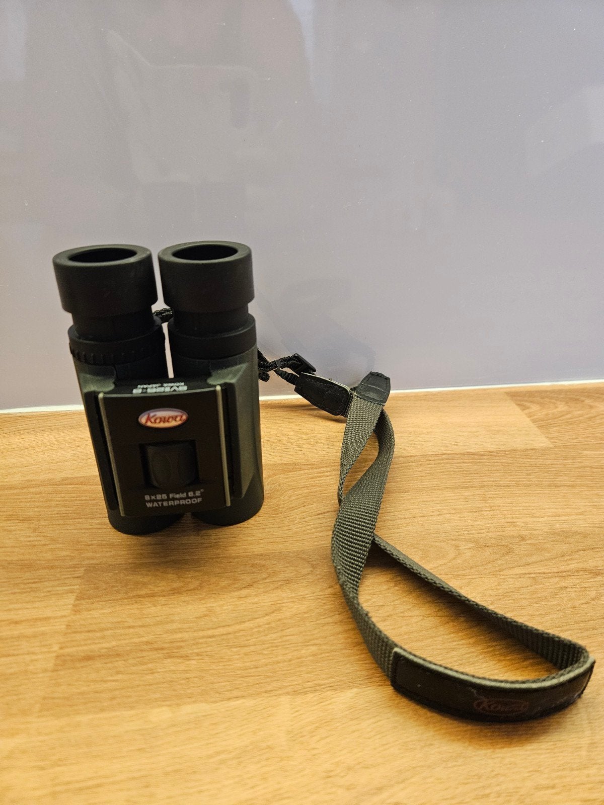 Kowa SVII 8x25 verrekijker, Audio, Tv en Foto, Optische apparatuur | Verrekijkers, Ophalen of Verzenden, Gebruikt, 8 tot 12x, Dakkant (recht)