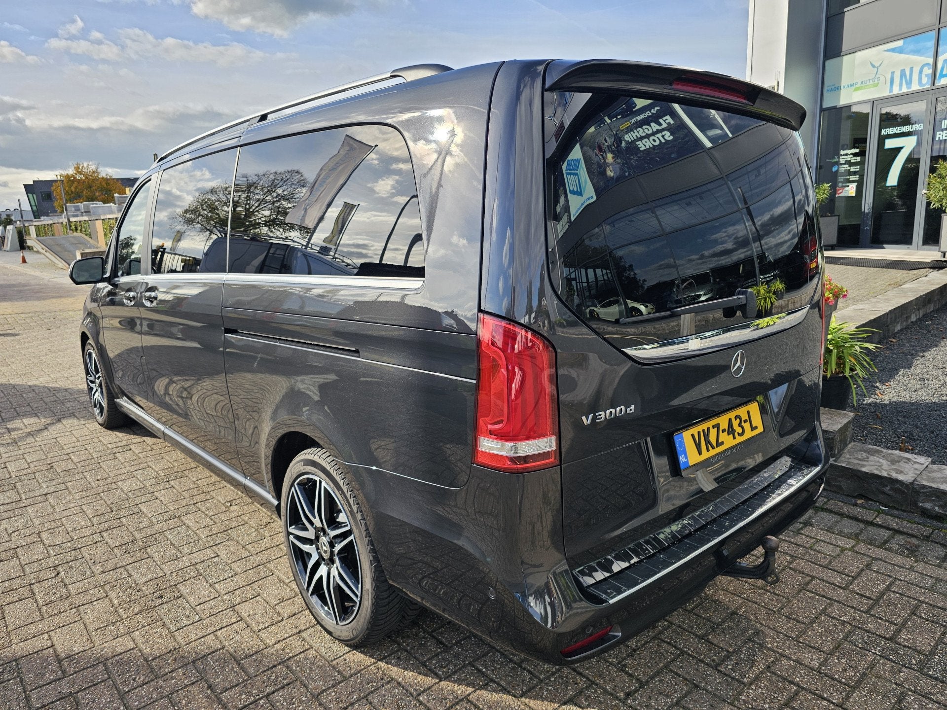 Mercedes-Benz V-Klasse 300d Extra Lang DC Avantgarde Edition, Auto's, Dealer onderhouden, Achterwielaandrijving, Gebruikt, 4 cilinders