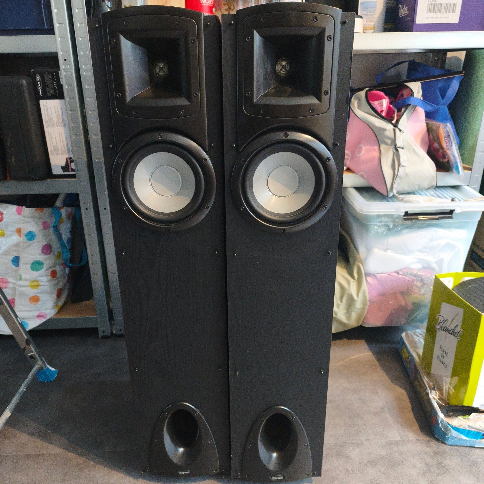 Klipsch Synergy F-10 Black Vloerstaande Luidsprekers, Gebruikt, 60 tot 120 watt, Front, Rear of Stereo speakers, Ophalen