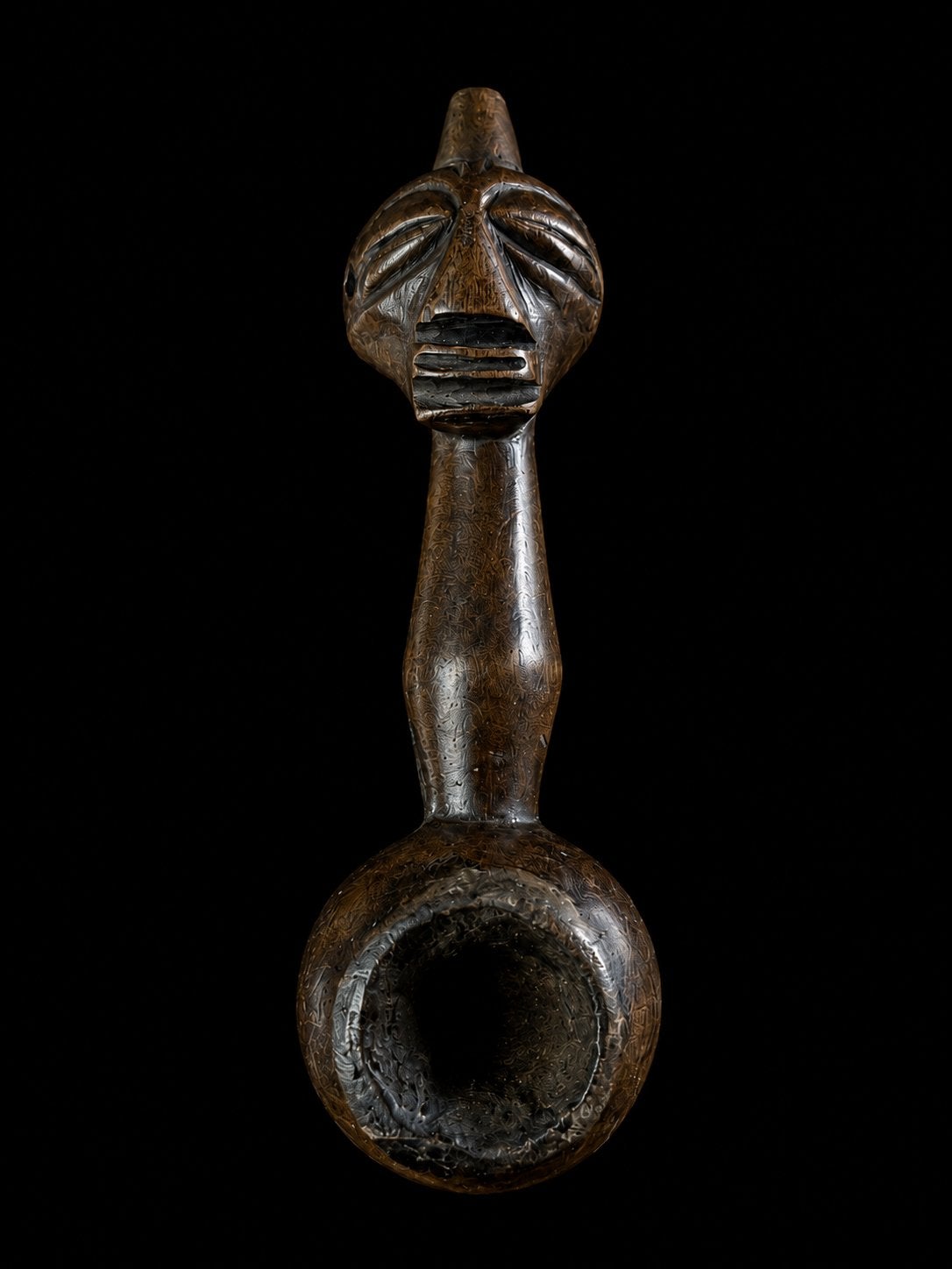 Antieke Afrikaanse Houten Rituele Pijp - Congo , Songye, Bruin, Afrika, Ophalen of Verzenden, Gesneden