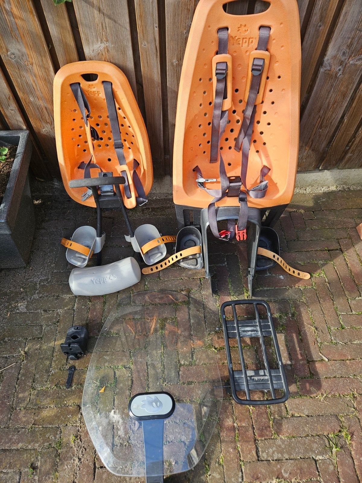 Yepp fietsstoeltje complete set!, Ophalen, Gebruikt, Yepp, Voetsteuntjes