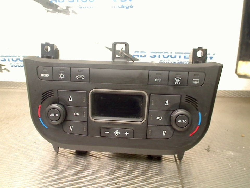 Bedieningspaneel Verwarming Alfa Romeo MiTo (955) 156088743, Stellantis Europe S.p.A, Gebruikt, IPC D1-09 Bahnhofsplatz, Rüsselsheim am Main 65423, , Duitsland