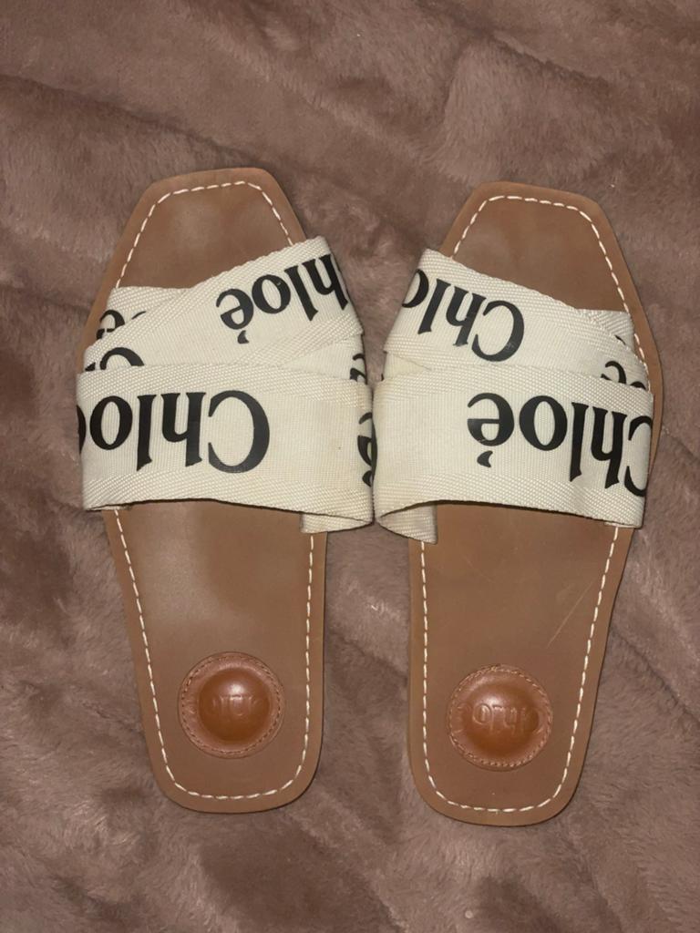 Chloé Woody Slippers Maat 38, Kleding | Dames, Schoenen, Ophalen of Verzenden, Gedragen, Wit, Slippers
