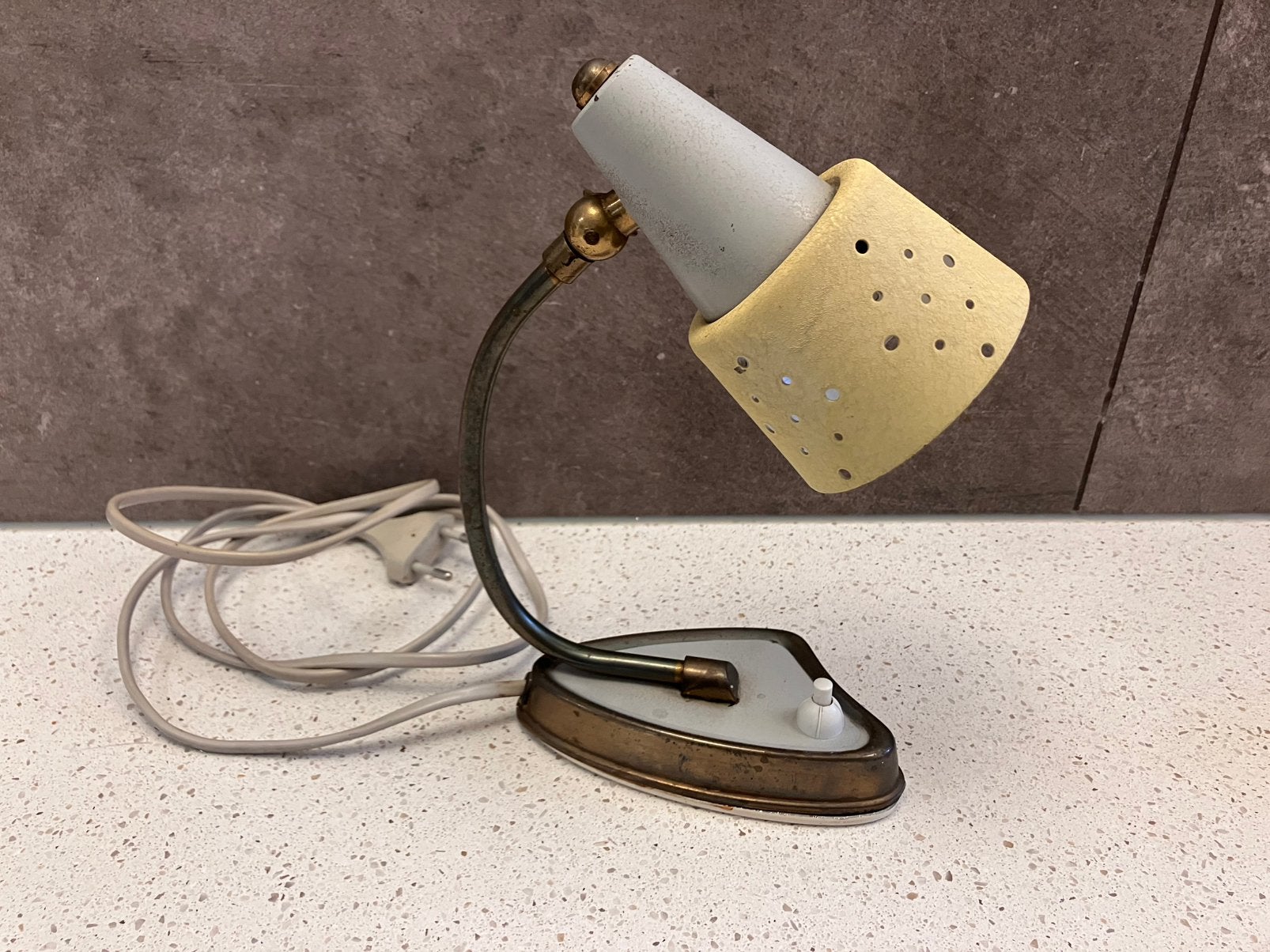 Vintage bureaulamp - Italian design - zacht geel / grijs, Gebruikt, Vintage, 20 cm, E14 (klein)