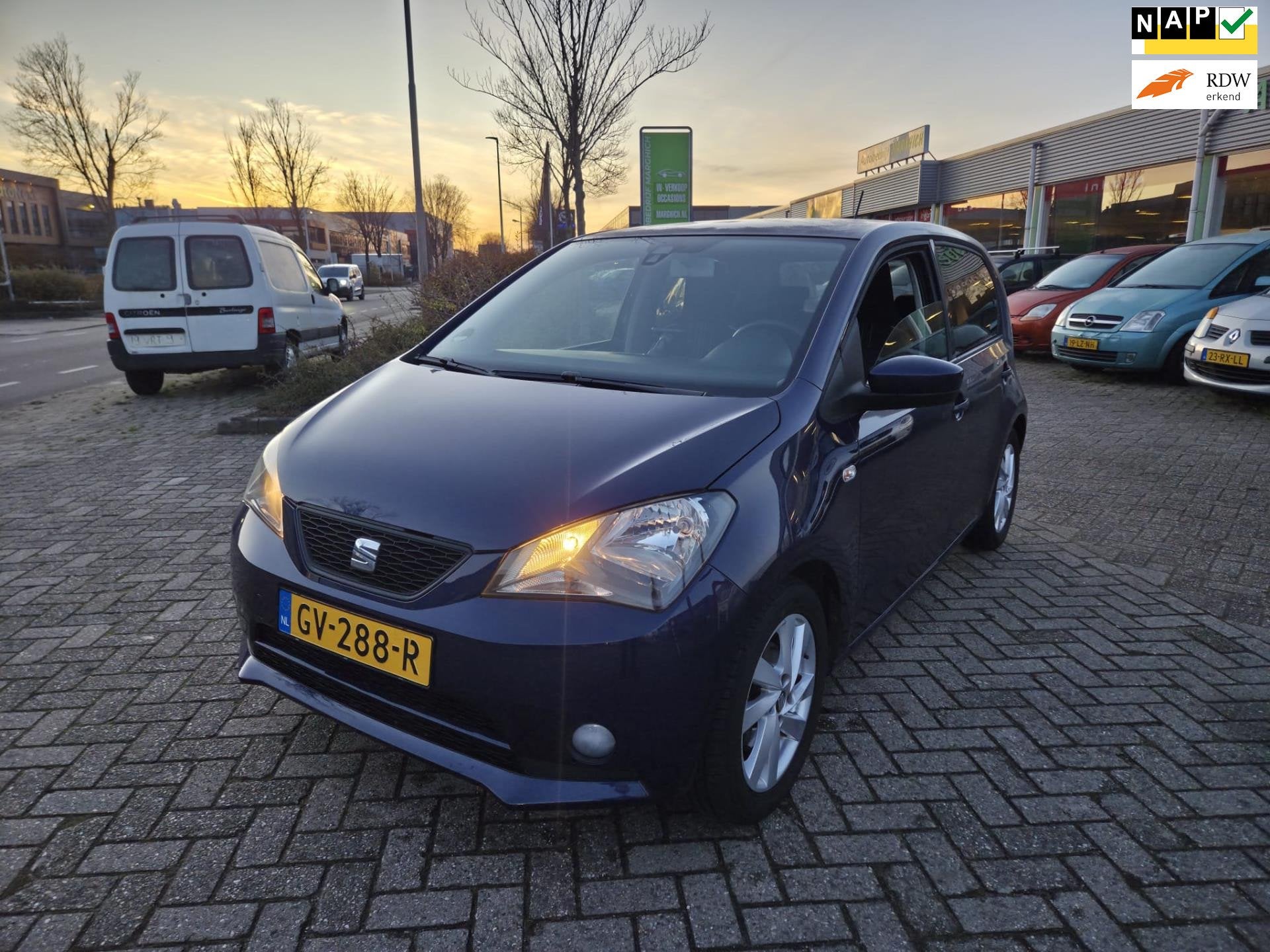 Seat Mii 1.0 Sport Connect|DEALER ONDERHOUDEN|CRUISE|5-DEURS, Auto's, Voorwielaandrijving, Dealer onderhouden, Gebruikt, Euro 6