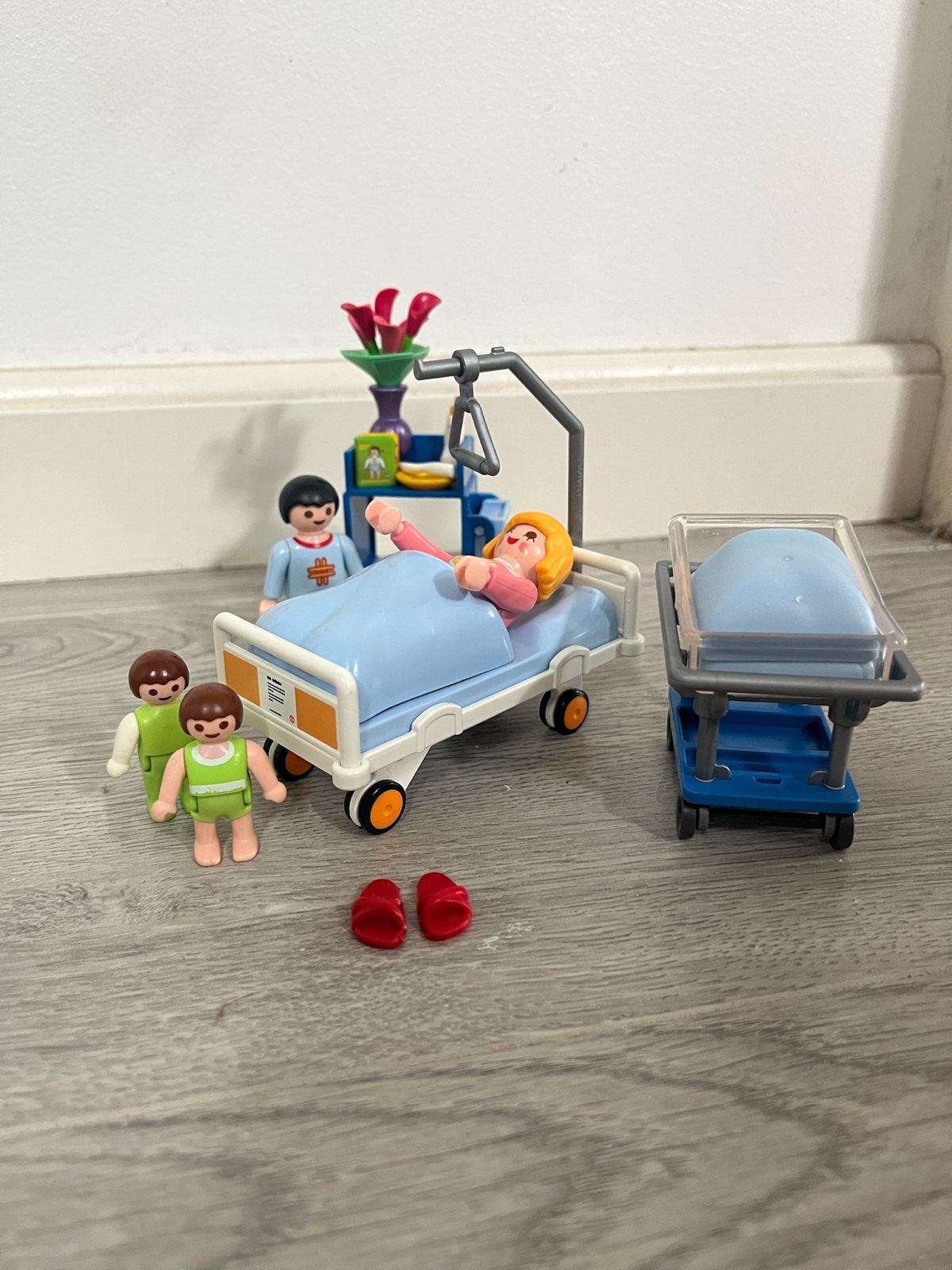6660 Playmobil Kraamkamer met babybed en extra poppetjes, Complete set, Overige typen, Ophalen of Verzenden, Zo goed als nieuw