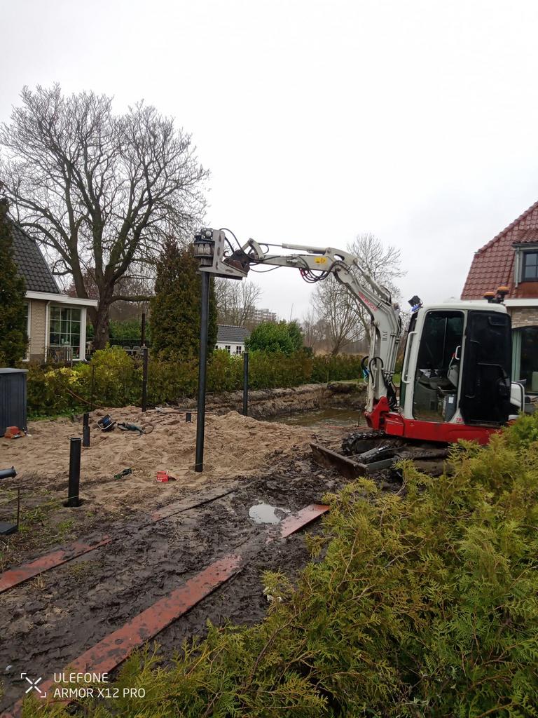 Draaipalen schroefpalen heipalen, Ophalen